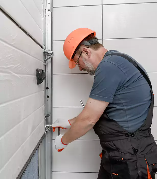 Residential Garage Door Repair Paradise